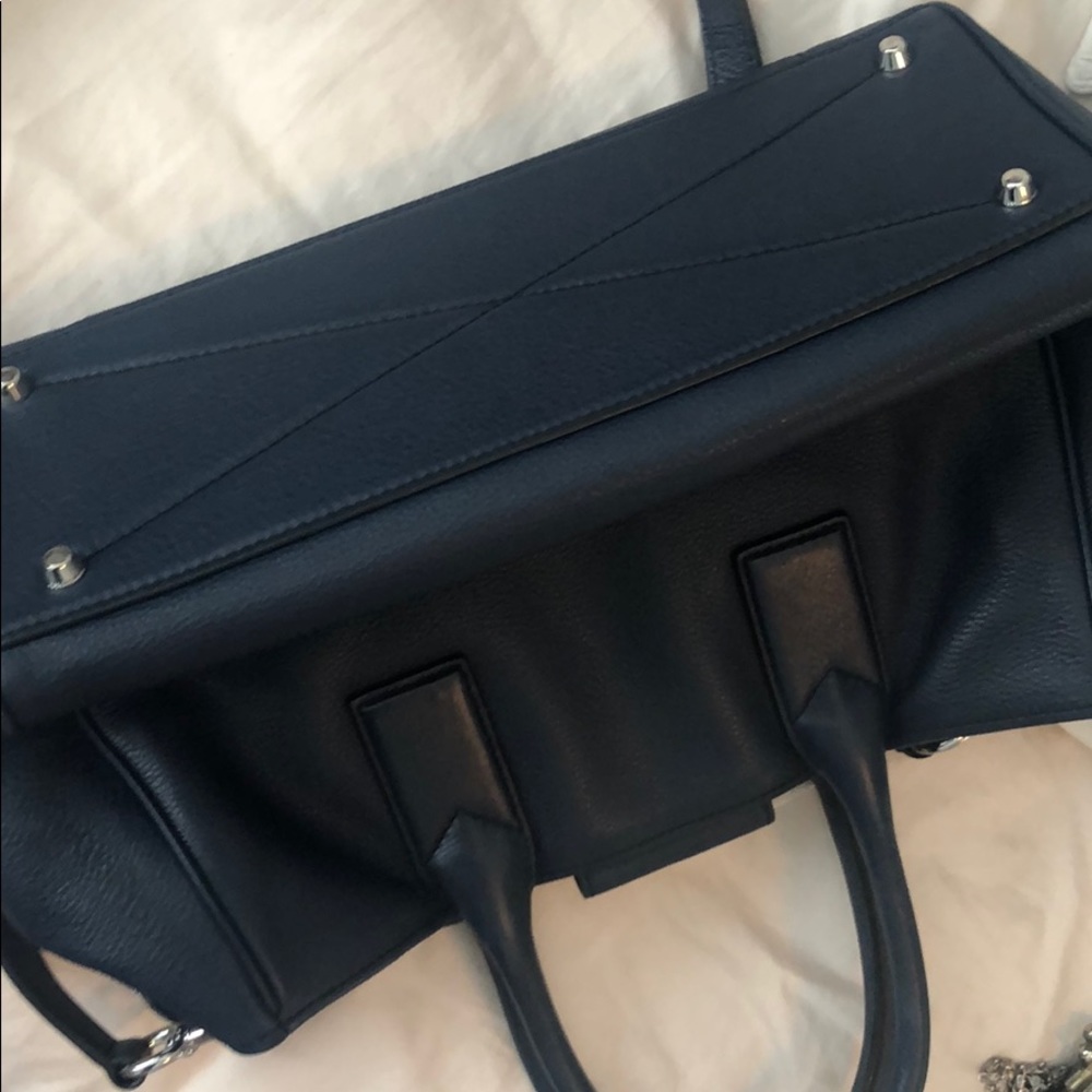 Marc Jacobs tote - Picture 3 of 3